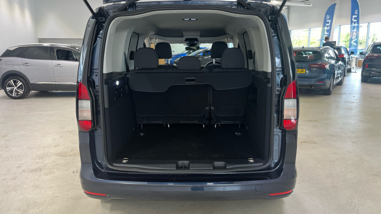 Ford Tourneo Connect 2.0 EcoBlue Titanium 5dr Auto Diesel Estate